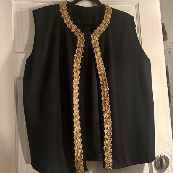 Custom made vest with Gold - Picture 2 of 7